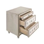 Justine Ivory and Camel Tufted 4-piece Bedroom Set