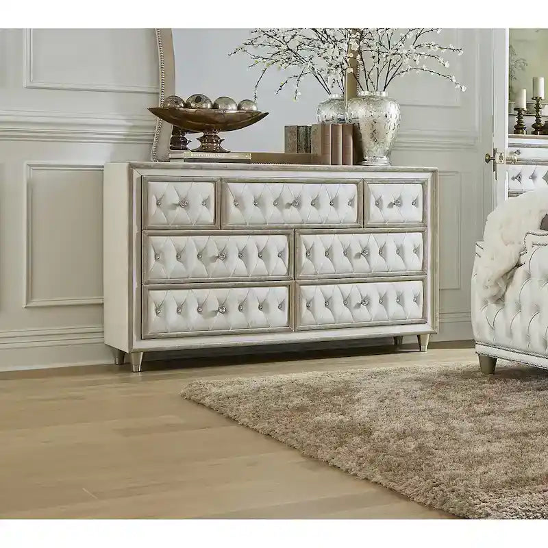 Justine Ivory and Camel Tufted 4-piece Bedroom Set