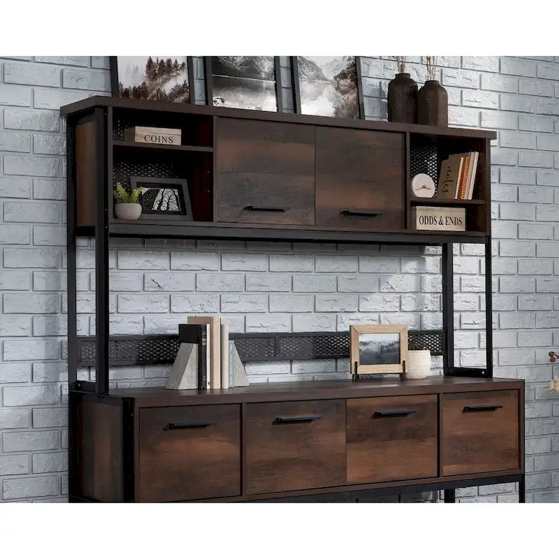 Briarbrook Large Hutch Bo