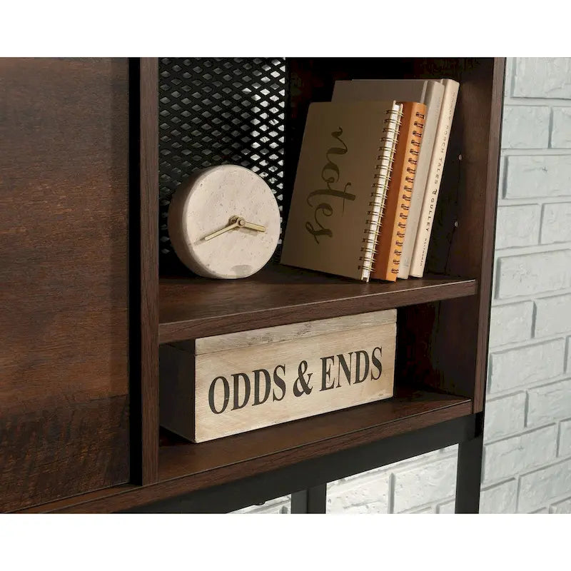 Briarbrook Large Hutch Bo