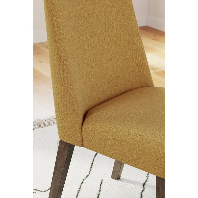 Signature Design by Ashley Lyncott 5-Piece Dining Package